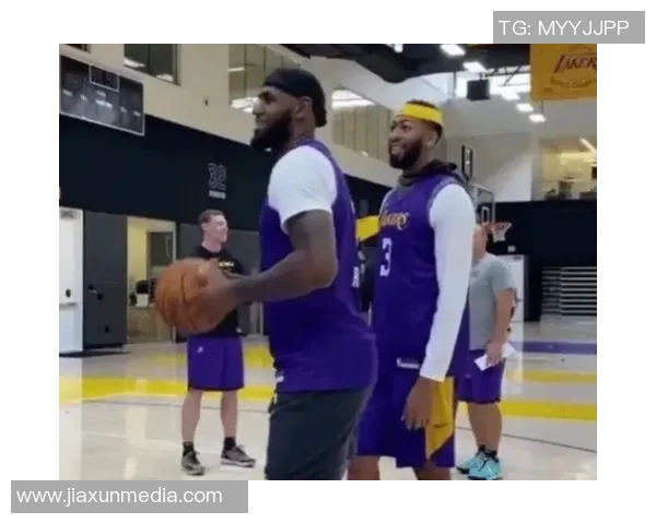 姚明在篮球与人生中的智慧与启示评价分析