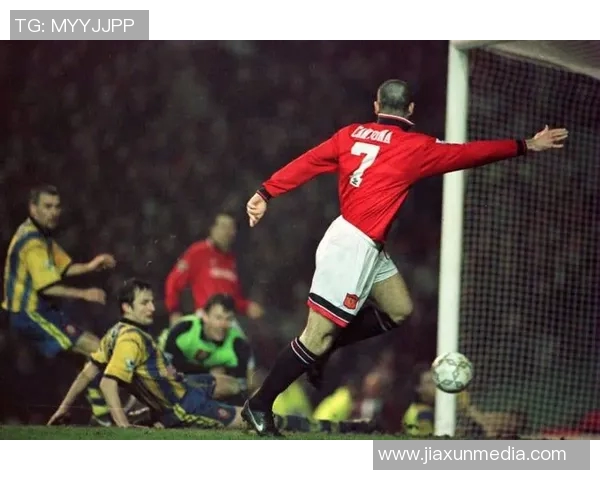 足球明星魅力四射的超帅图片展示让你心动不已的瞬间合集 足球明星魅力四射的超帅图片展示让你心动不已的瞬间合集