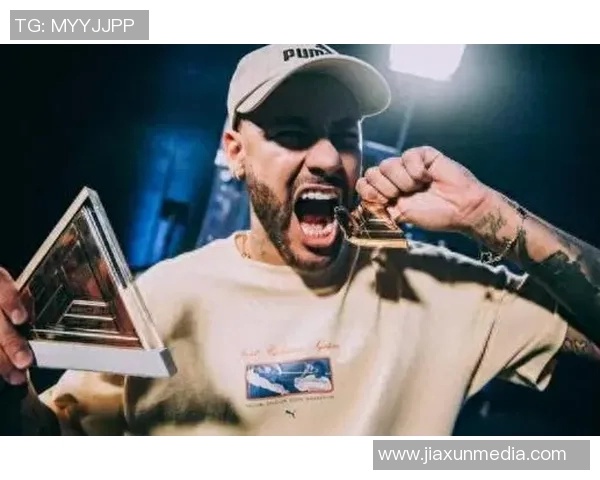 足球明星们的英雄联盟之旅:绿茵场上的电竞热情与竞技精神 足球明星们的英雄联盟之旅:绿茵场上的电竞热情与竞技精神